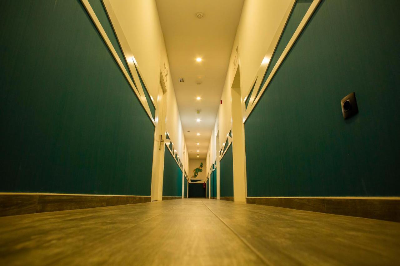 Hostal Sevilla Santa Justa - Adults Only Dış mekan fotoğraf